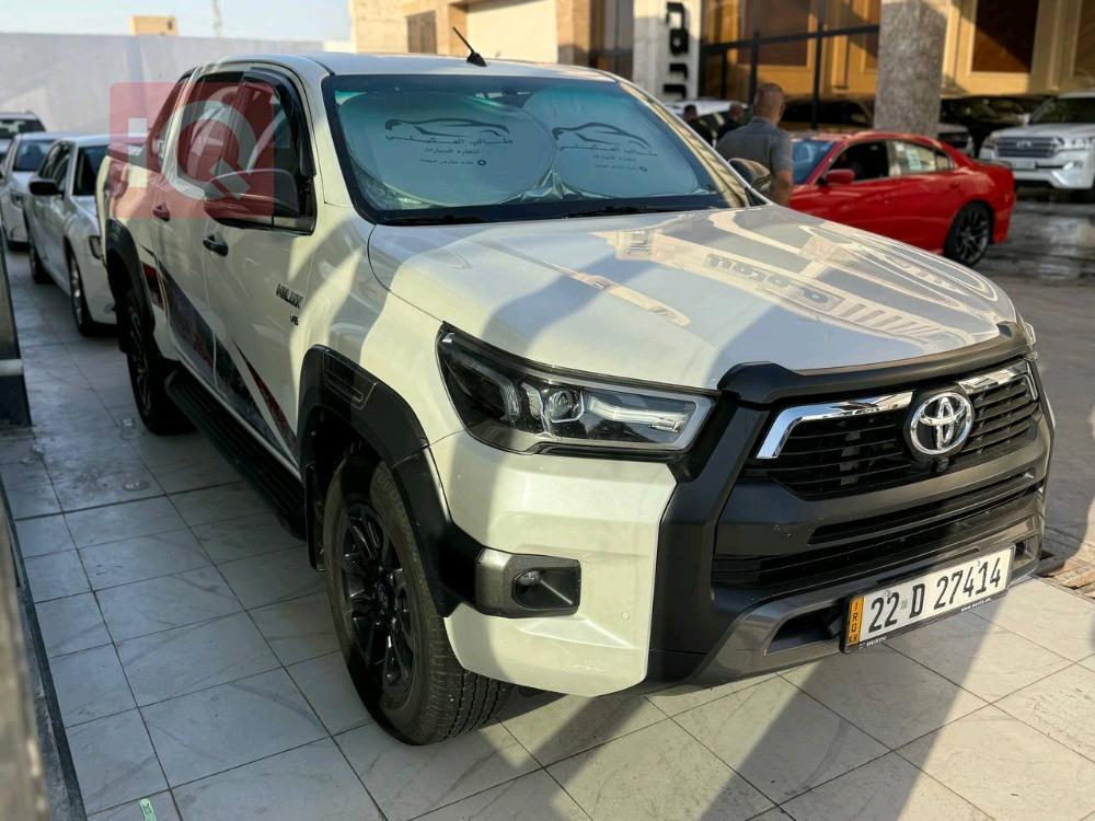 Toyota Hilux